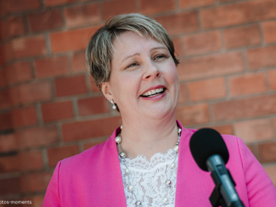 Romy-Redet Die Traurednerin aus Potsdam -Galerie-(1)